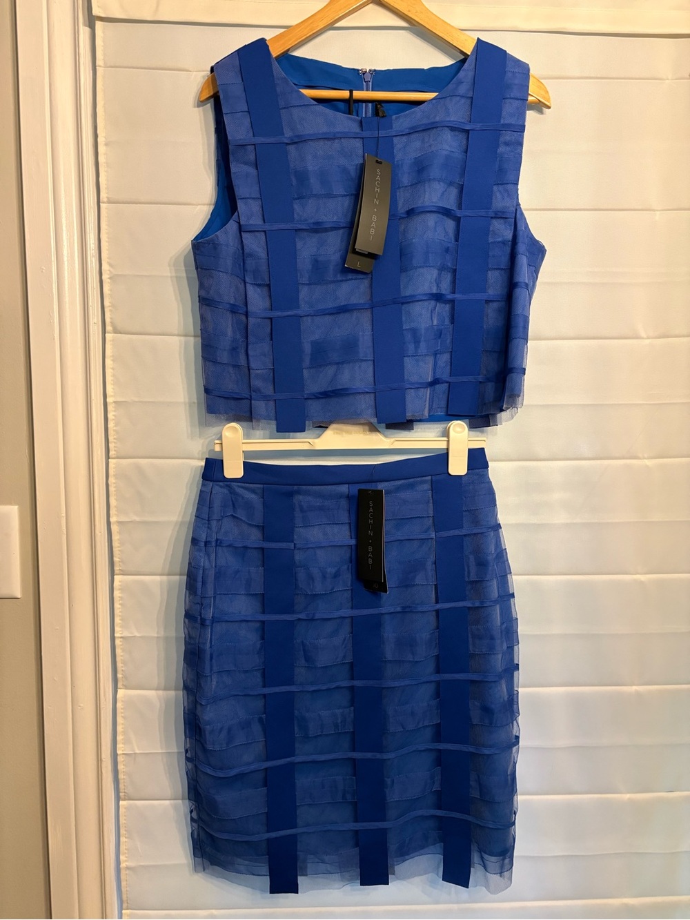 NWT Sachin + Babi Silk Royal Blue Two-Piece Sleeveless Layered Top & Skirt - Picture 2 of 11